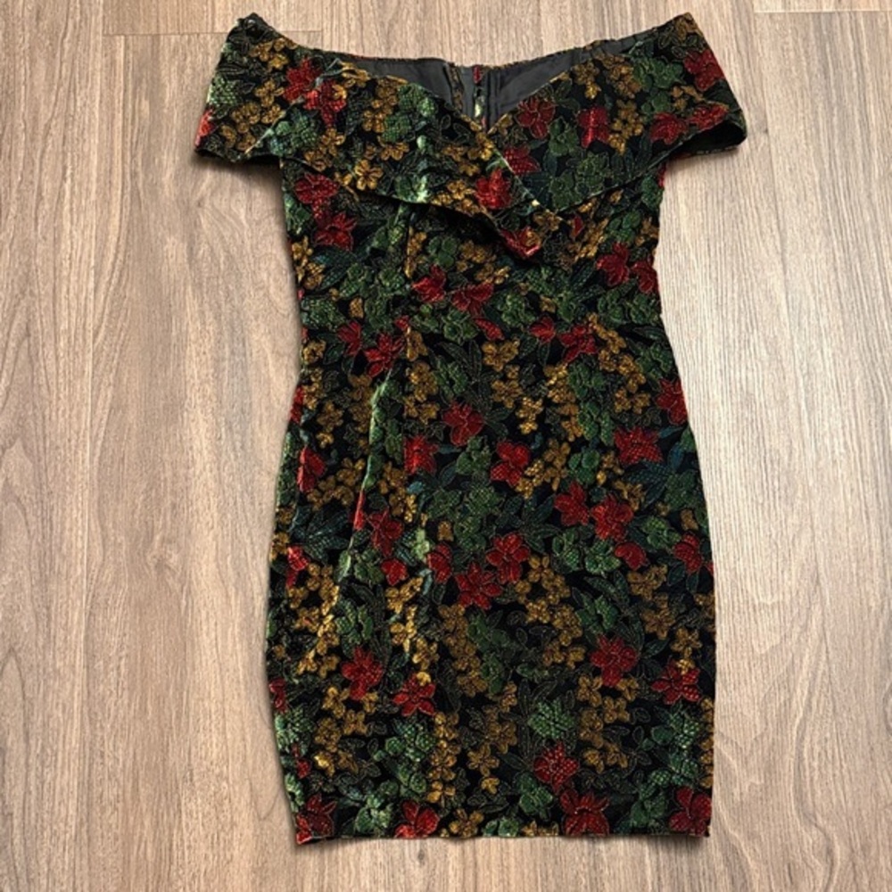 Vintage 1980s Roberta velvet textured floral Multicolor Off-Shoulder Mini Dress
